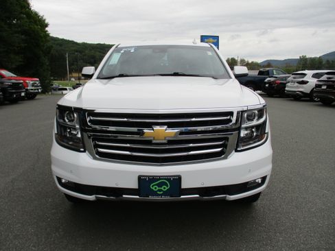 Used 2019 Chevrolet Tahoe LT w/ Off-Road Package AWD/4WD image 2