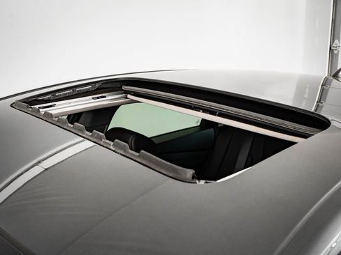 Used 2023 Honda Accord Touring image 14