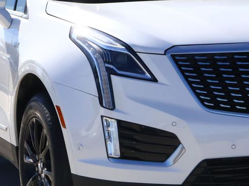 Used 2022 Cadillac XT5 Premium Luxury w/ Technology Package image 9