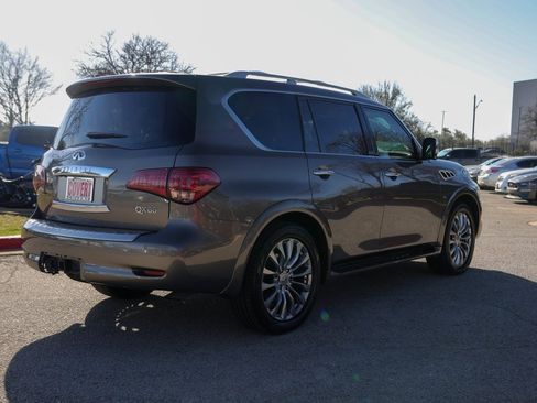 Used 2017 INFINITI QX80 4WD w/ Deluxe Technology Package image 7