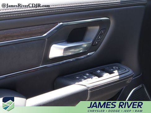 Used 2026 RAM 1500 Laramie AWD/4WD image 21