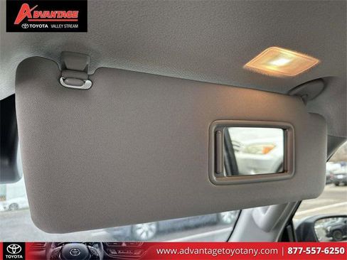 Certified 2024 Toyota 4Runner SR5 Premium image 36