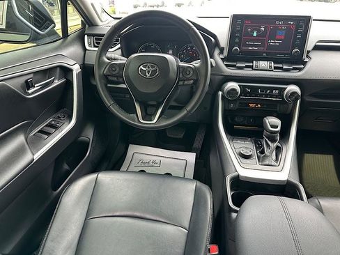 Certified 2021 Toyota RAV4 XLE Premium AWD/4WD image 19