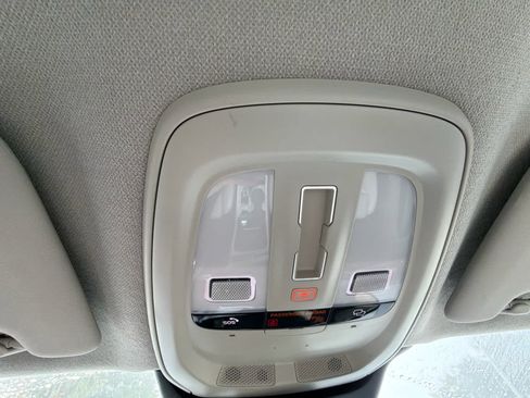 Certified 2023 Volvo XC40 B5 Plus w/ Driver Assist Package image 33