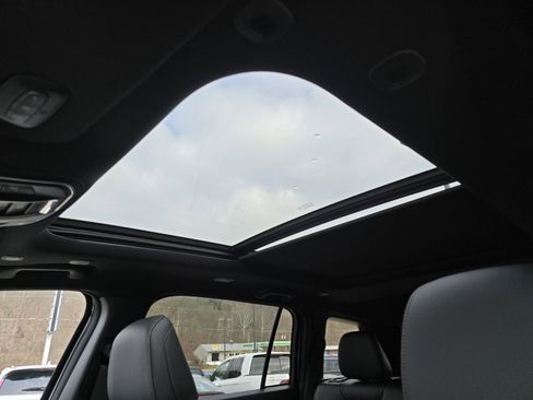 New 2026 Jeep Cherokee Limited image 3