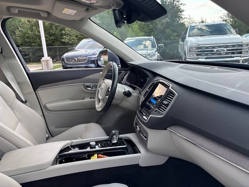 Certified 2023 Volvo XC90 B6 Core w/ Protection Package Premier AWD/4WD image 14
