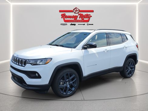 New 2026 Jeep Compass Latitude AWD/4WD image 1