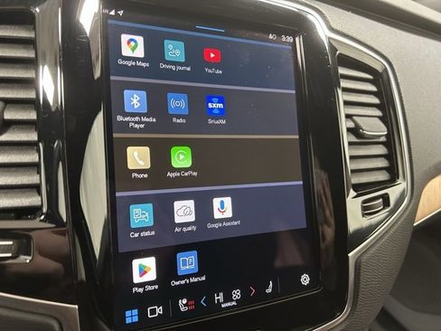 Used 2024 Volvo XC90 B5 Plus w/ Protection Package Premier image 17