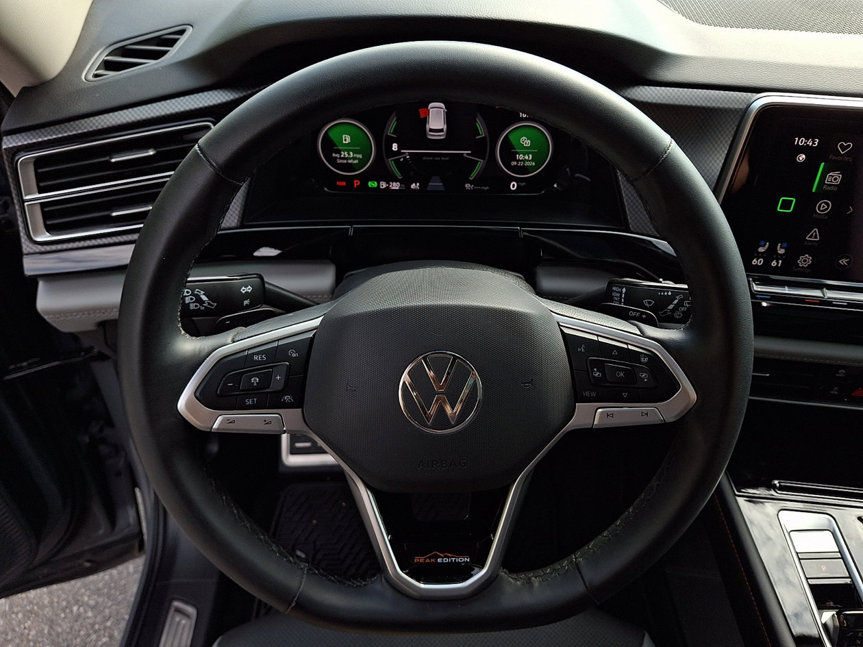 Used 2024 Volkswagen Atlas Peak Edition SE AWD/4WD image 19