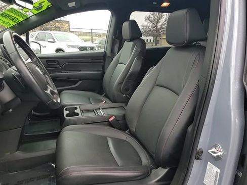 Used 2023 Honda Odyssey Sport image 10
