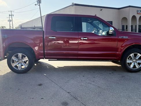 Used 2018 Ford F150 Platinum w/ Equipment Group 701A Luxury image 5