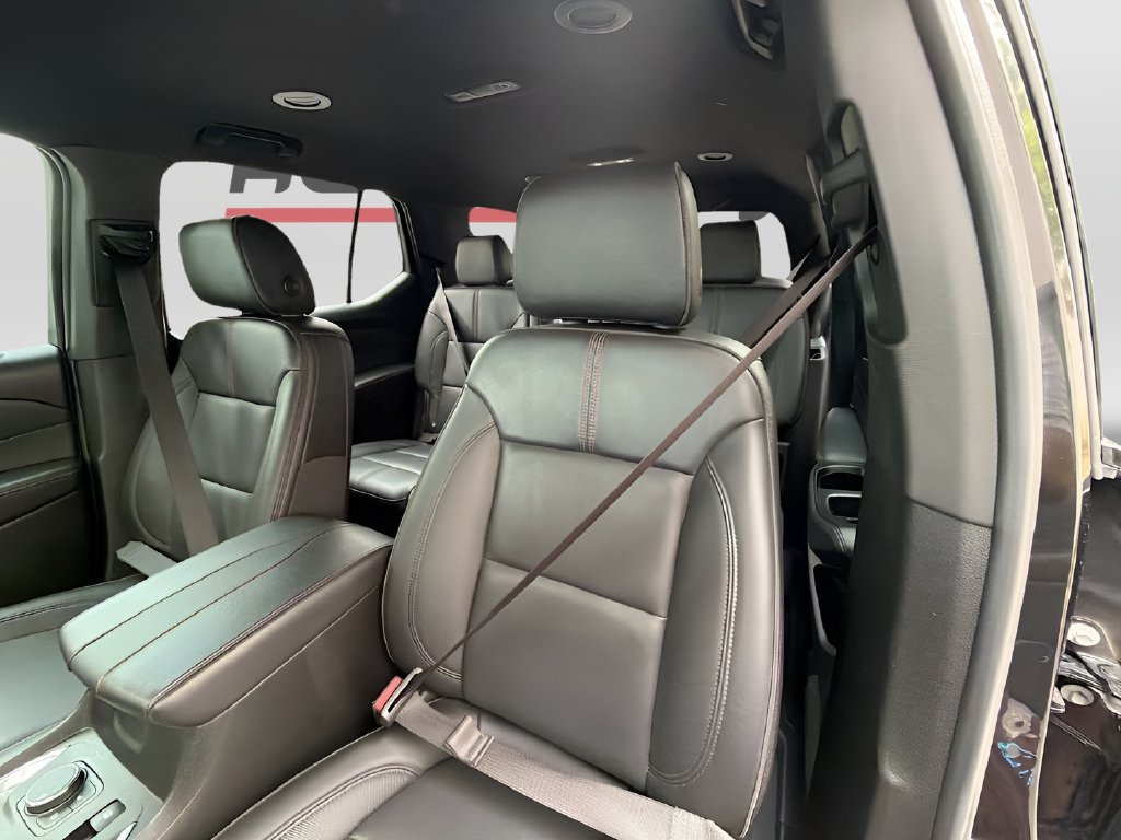 Used 2023 Chevrolet Traverse RS FWD image 22