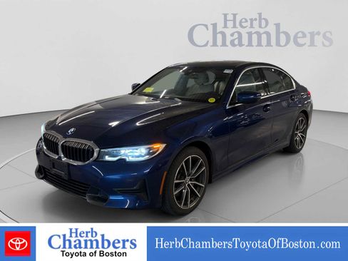 Used 2020 BMW 330i xDrive Sedan w/ Convenience Package AWD/4WD image 9