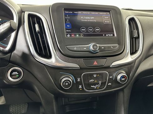 Used 2020 Chevrolet Equinox LT image 12