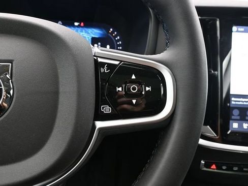 New 2026 Volvo V60 B5 Cross Country Plus w/ Climate Package AWD/4WD image 24