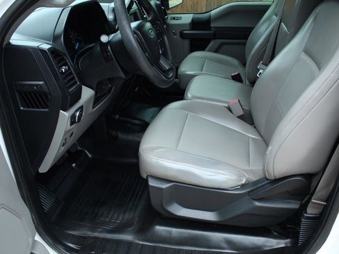 Used 2016 Ford F150 XL w/ Equipment Group 101A Mid RWD image 18