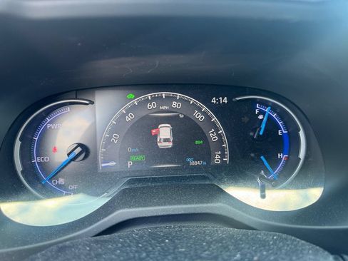 Used 2019 Toyota RAV4 XSE w/ Carpet Mat Package AWD/4WD image 16