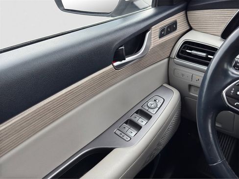 Used 2022 Hyundai Palisade SEL w/ Premium Package image 26