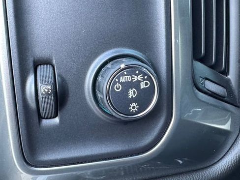 Used 2017 Chevrolet Silverado 1500 LT w/ Texas Edition image 6