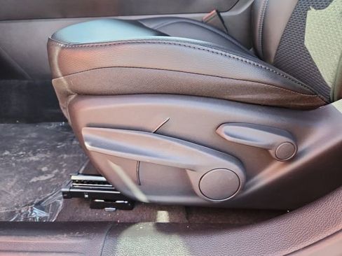 New 2026 Jeep Compass Latitude image 19