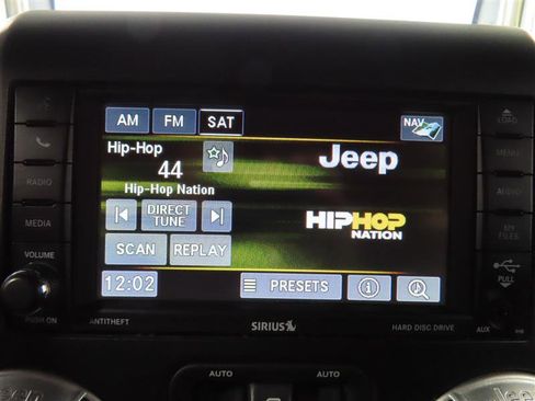 Used 2014 Jeep Wrangler Rubicon w/ Power Convenience Group image 21