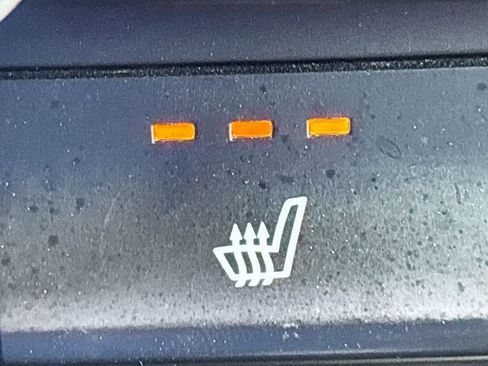 Used 2019 Hyundai Santa Fe SEL image 19