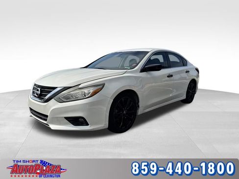 Used 2018 Nissan Altima 2.5 SR w/ SR Midnight Edition FWD image 1