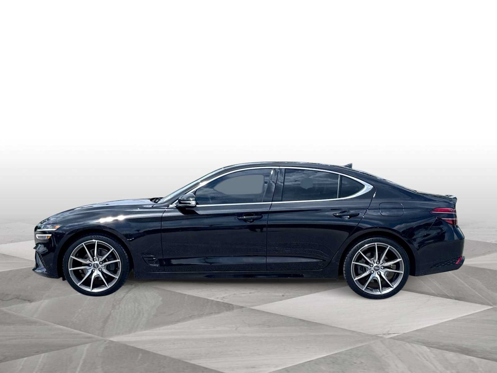 Used 2023 Genesis G70 2.0T RWD image 5