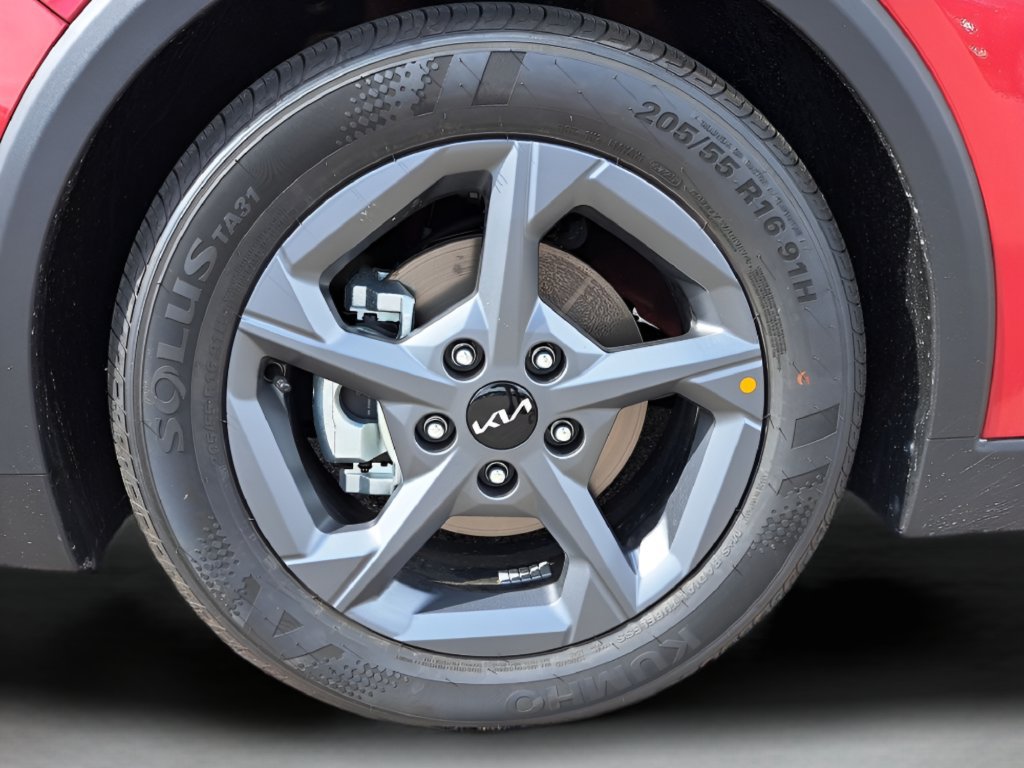 Used 2025 Kia K4 FWD image 11