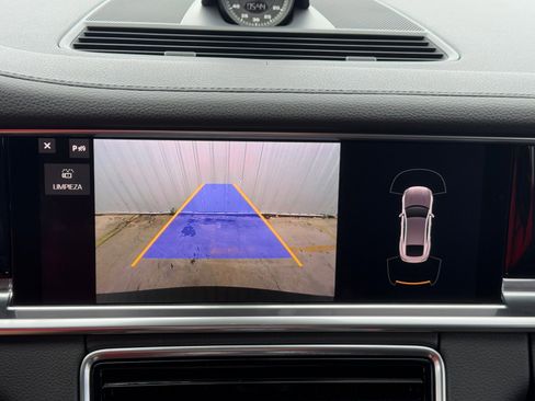 Used 2021 Porsche Panamera 4S image 29