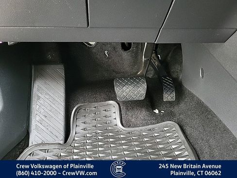 Certified 2022 Volkswagen Taos SE image 39