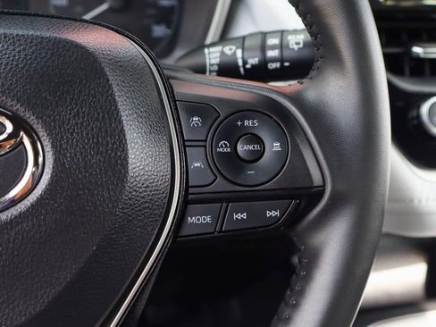 Used 2025 Toyota Corolla SE image 23