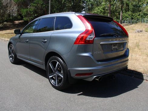 Used 2016 Volvo XC60 T6 R-Design Platinum w/ Climate Package AWD/4WD image 4
