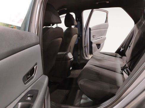 Used 2025 Hyundai Elantra Sport image 15