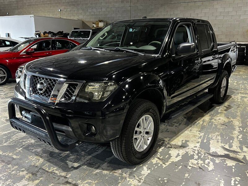 Used 2014 Nissan Frontier SV w/ SV Value Truck Package AWD/4WD image 3