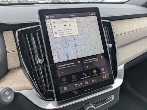 New 2026 Volvo XC90 T8 Plus w/ Protection Package Premier image 9