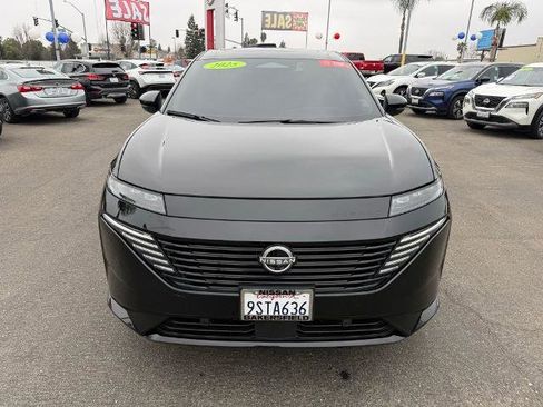 Certified 2025 Nissan Murano Platinum w/ Cargo Package image 2