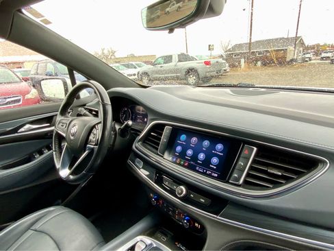 Used 2022 Buick Enclave Premium image 43