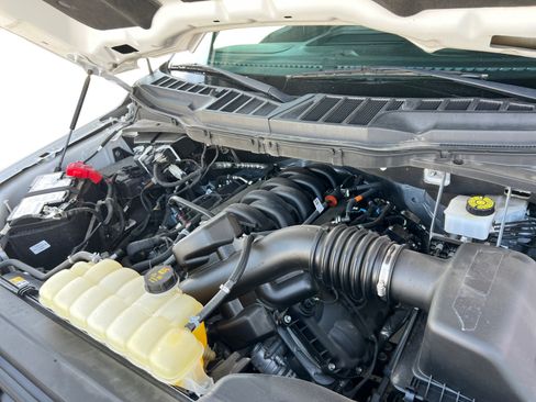 Used 2023 Ford F150 XLT image 13