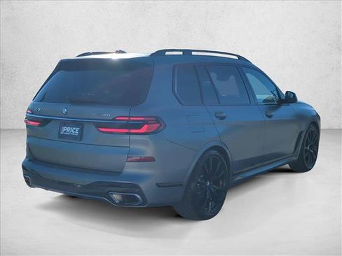 Used 2023 BMW X7 xDrive40i w/ M Sport Package AWD/4WD image 5
