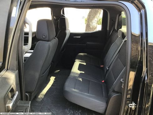 Used 2022 Chevrolet Silverado 1500 Custom RWD image 9