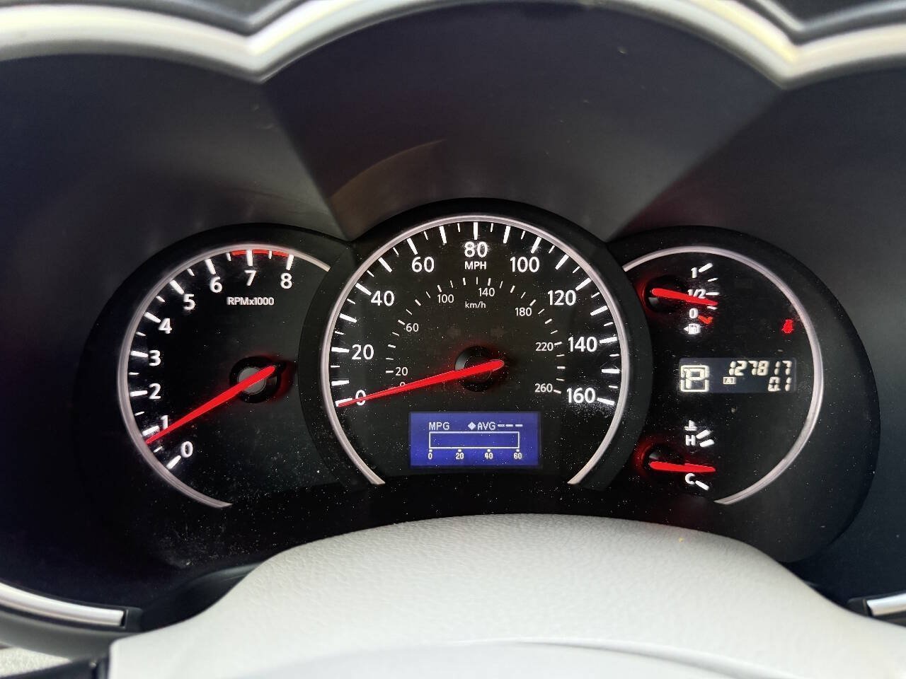 Used 2012 Nissan Quest S FWD image 19