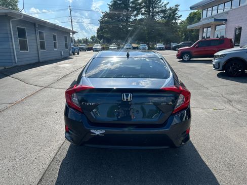 Used 2017 Honda Civic EX image 6