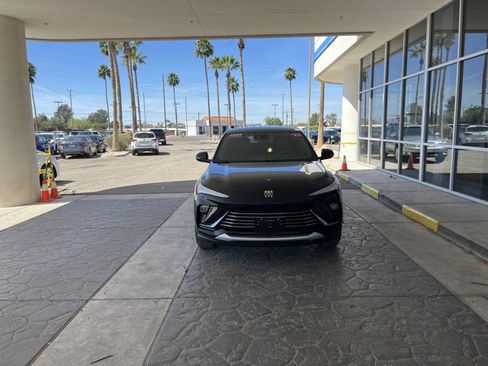 Used 2025 Buick Envista Preferred image 7