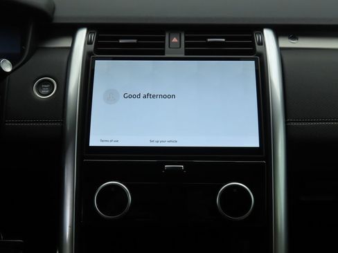 New 2026 Land Rover Discovery Limited Edition image 14