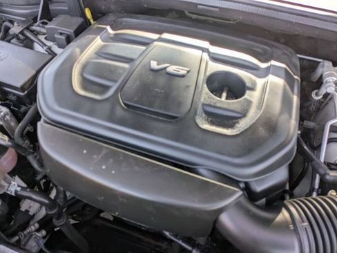 Used 2018 Jeep Grand Cherokee Limited w/ Luxury Group II image 32