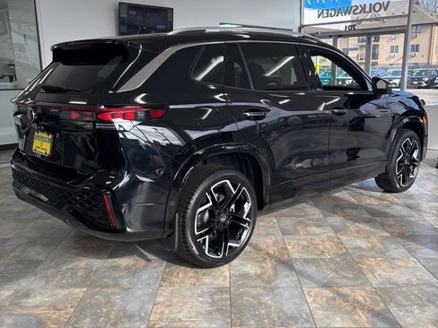 New 2026 Volkswagen Tiguan SEL R-Line image 10