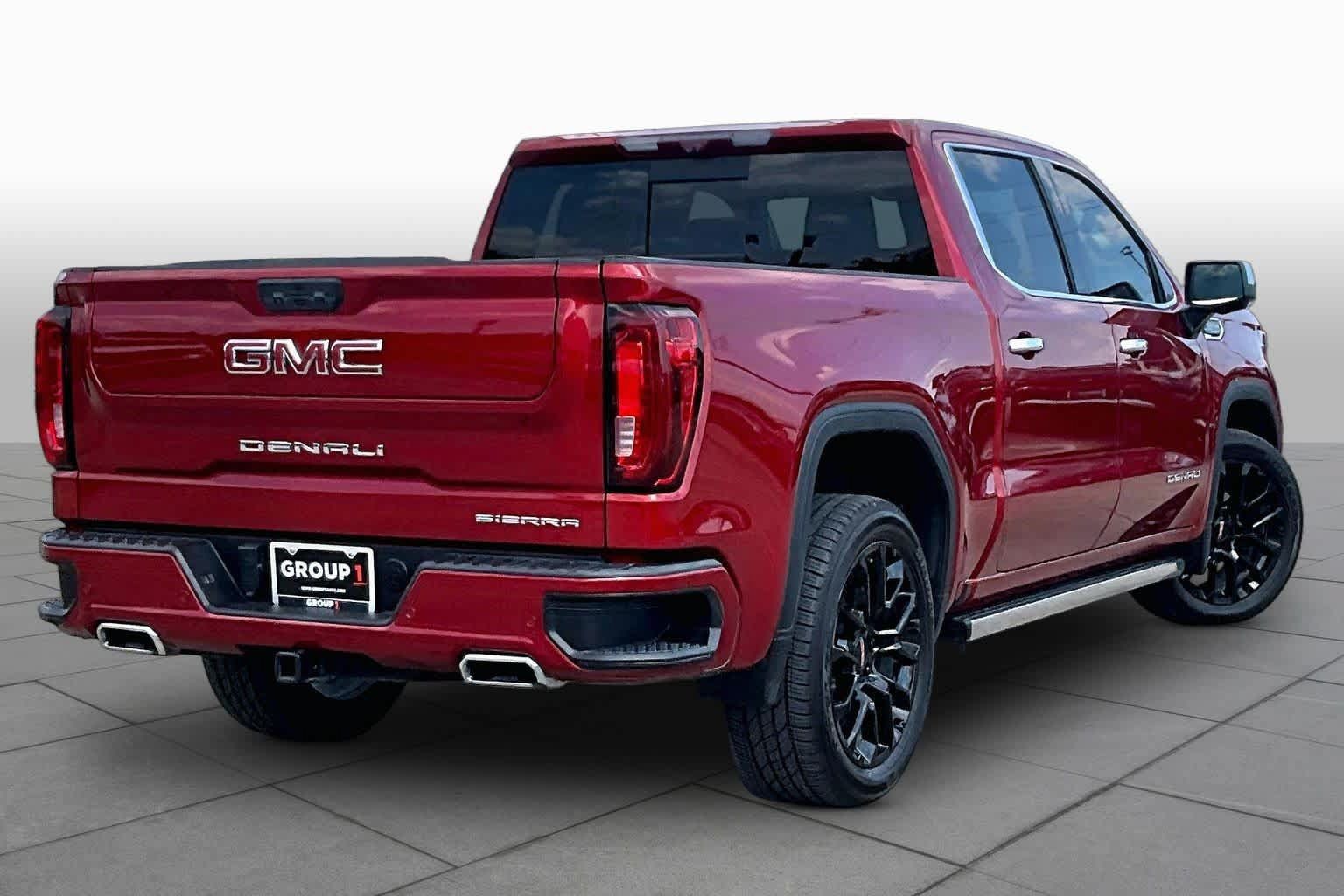 Used 2023 GMC Sierra 1500 Denali w/ Denali Reserve Package AWD/4WD image 13