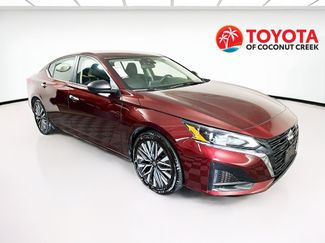 Used 2024 Nissan Altima 2.5 SV FWD video 1