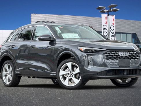 New 2025 Audi Q5 Premium Plus image 2